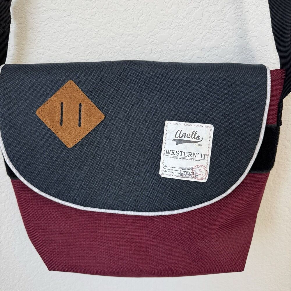 Anello Western' It Messenger Crossbody Bag Burgundy Navy Colorblock, OS - Picture 2 of 11